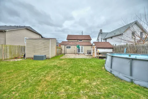 146 Oakdale Avenue, St. Catharines, ON L2P 2L1