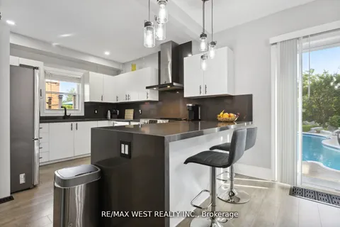 48 Burwell Street, Brantford, ON N3T 4T7