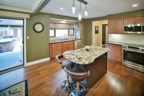 115 Hull Road, ON N7G 2B7