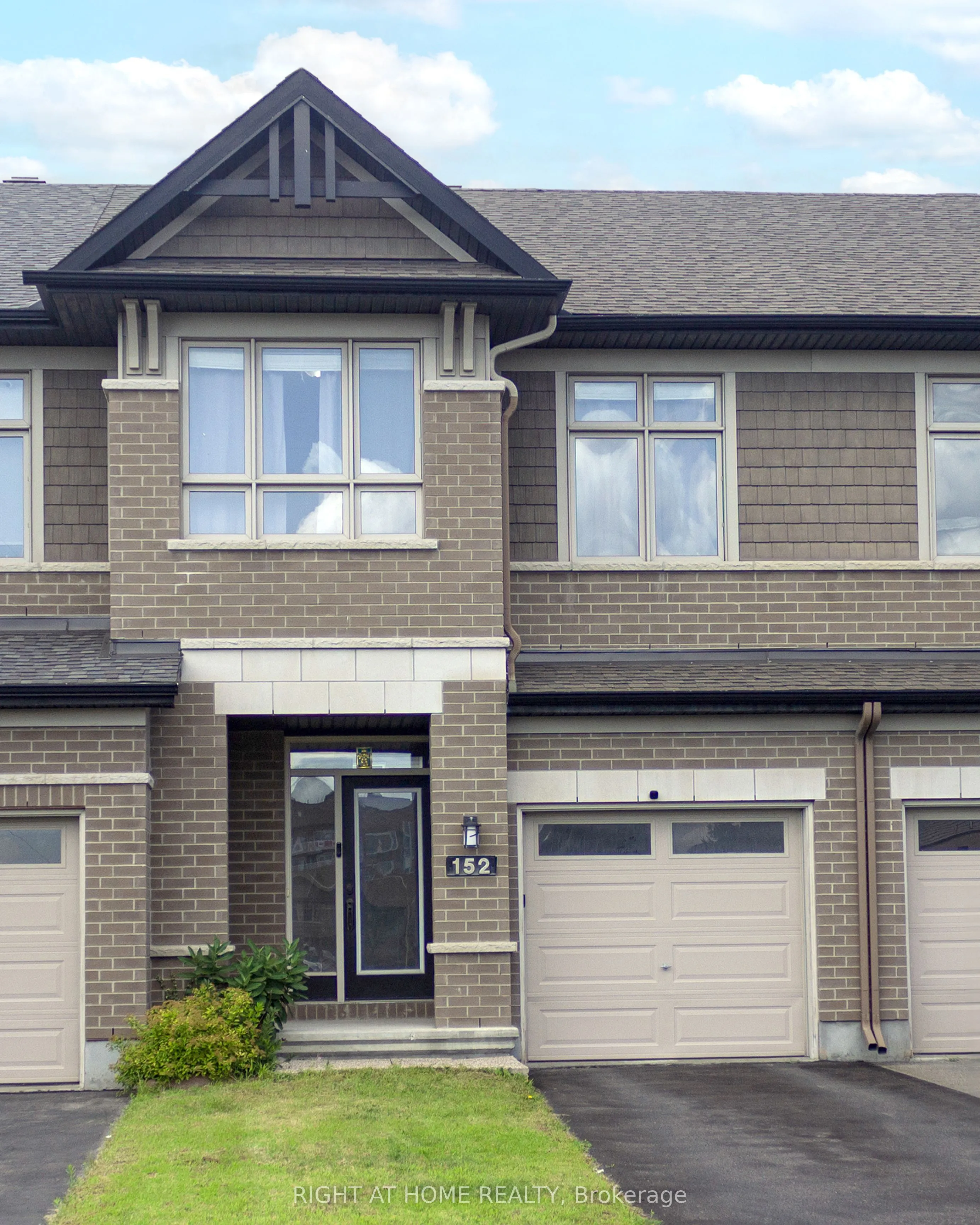 152 Popplewell Crescent, Barrhaven, ON K2J 5P7