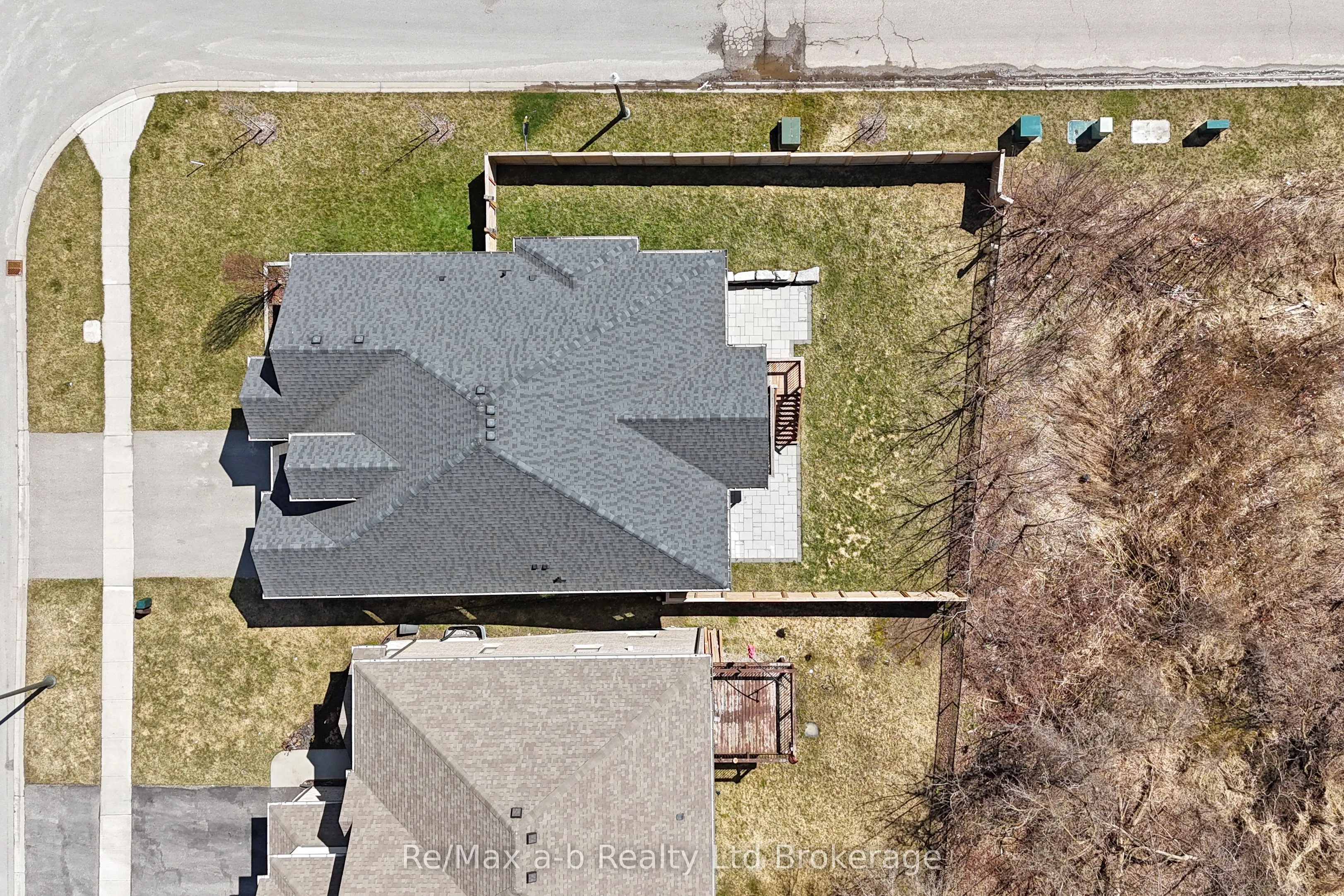 255 Wedgewood Drive, Woodstock, ON N4T 0J1