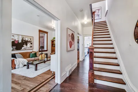 20 Locke Street, Hamilton, ON L8P 3Z8