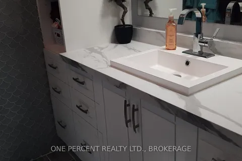 1460 Hanover Drive, Kingston, ON K7P 0B5