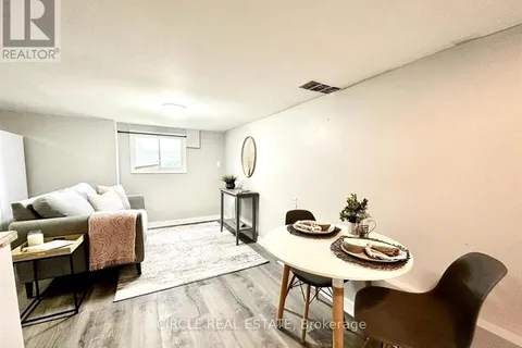 273 Queen Street, Chatham-Kent, ON N7M 2H5