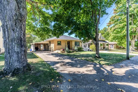 345 Fergus Street, Wellington North, ON N0G 2L2
