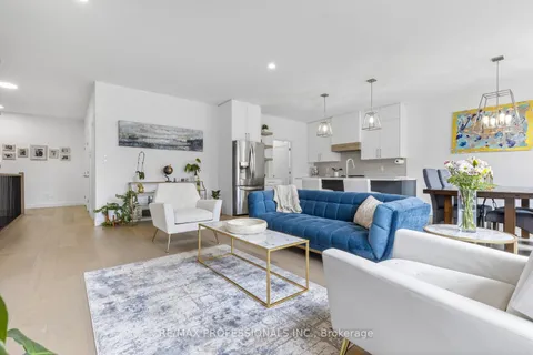20 Alexander Circle, Strathroy-Caradoc, ON N7G 0B4