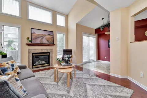 22 Kettleby Street, Kanata, ON K2K 3C3
