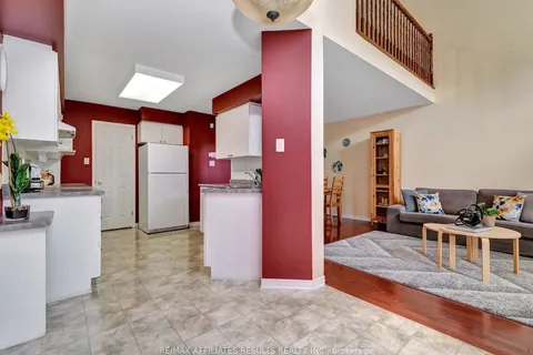 22 Kettleby Street, Kanata, ON K2K 3C3
