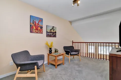 22 Kettleby Street, Kanata, ON K2K 3C3