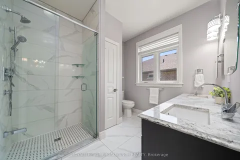 16 Hummingbird Drive, Belleville, ON K8N 0H7