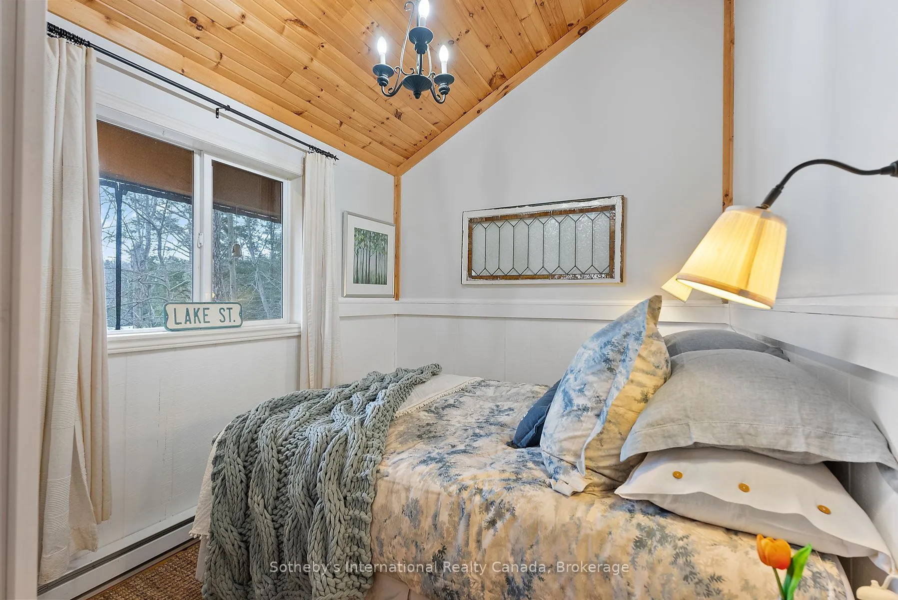 1048 Longline Lake Road, Lake of Bays, ON P0B 1A0