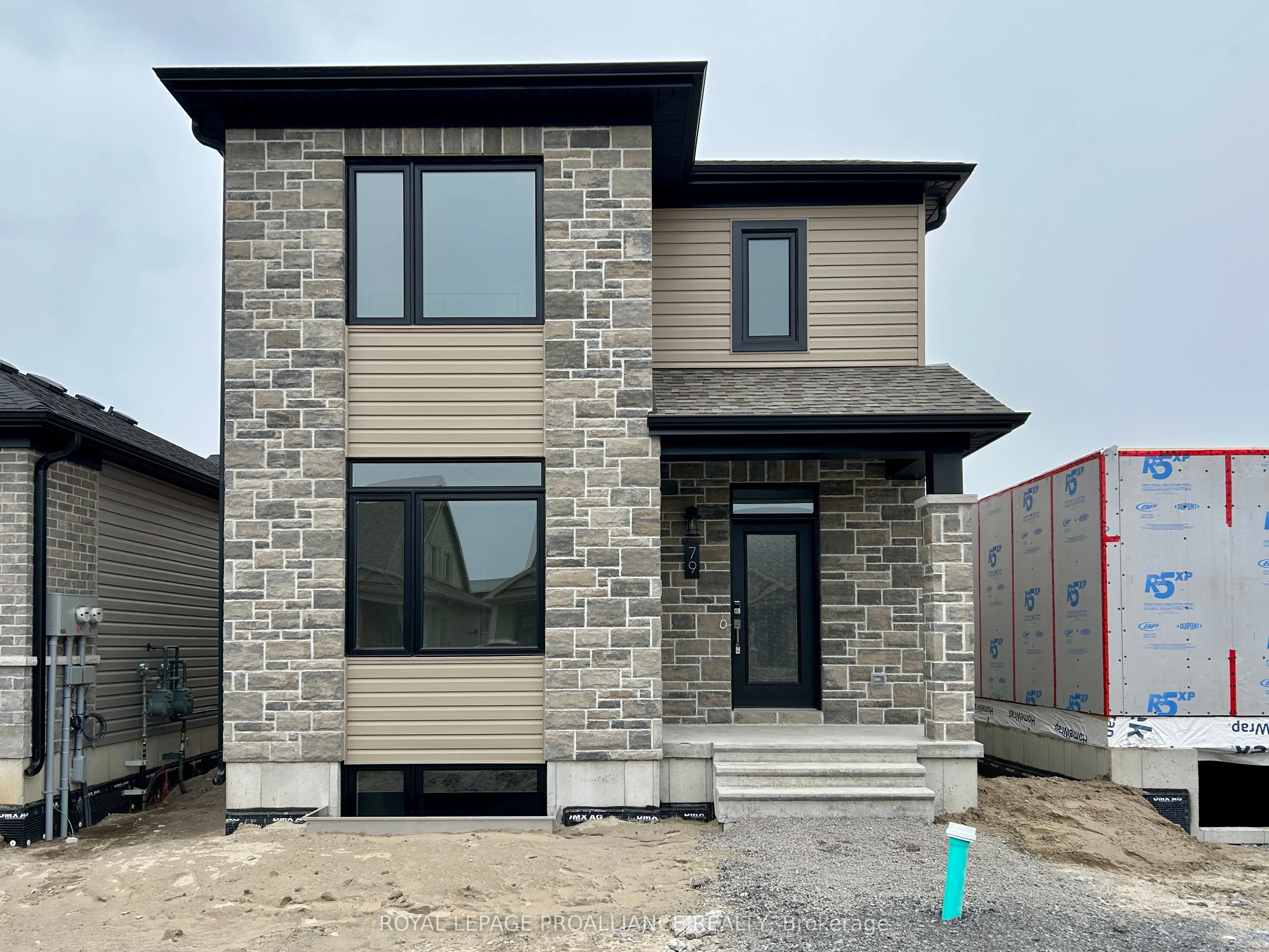 79 Athabaska Drive, Belleville, ON K8N 0T1