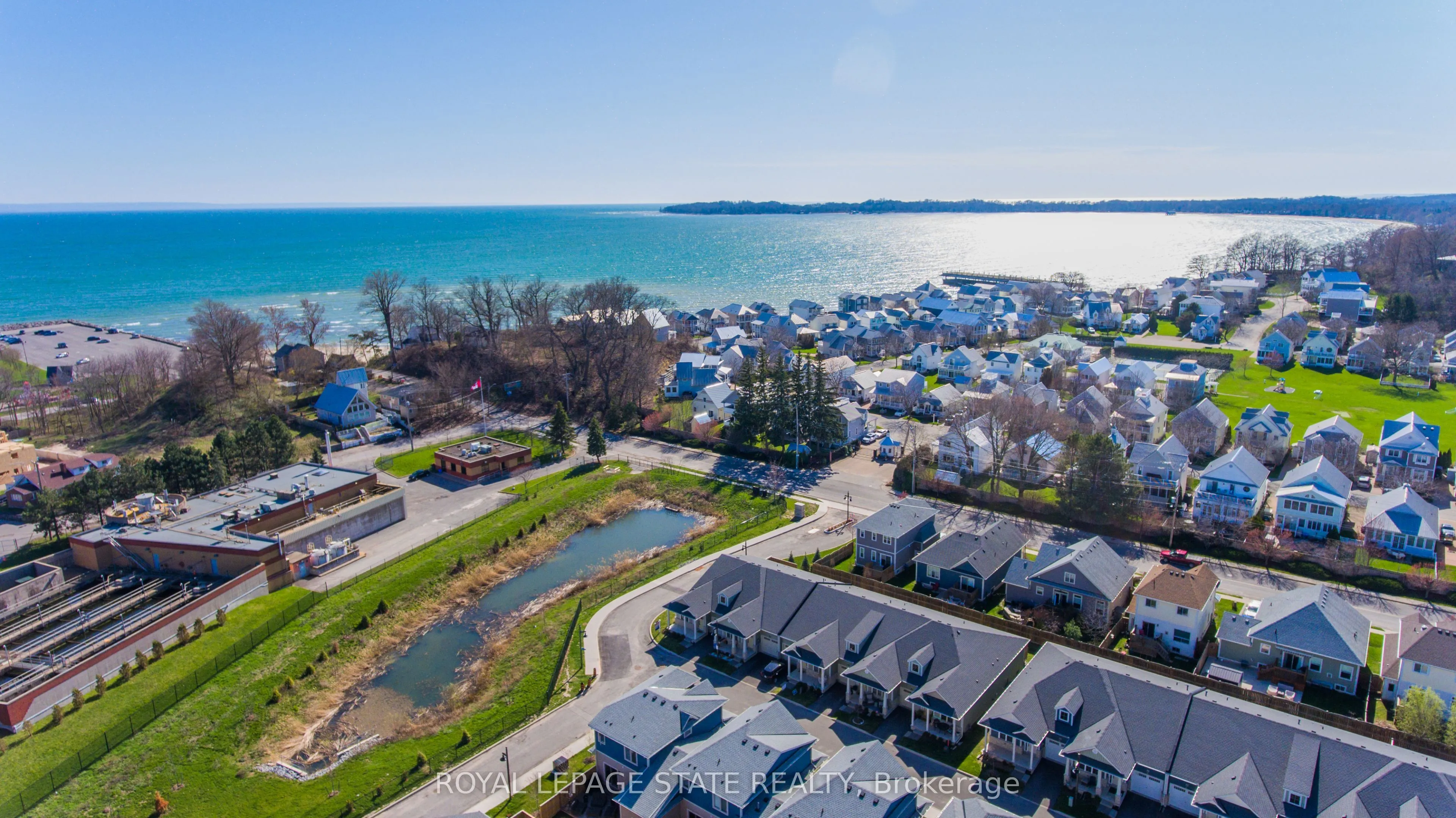 18 South Coast Circle, Fort Erie, ON L0S 1B0