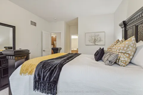 18 South Coast Circle, Fort Erie, ON L0S 1B0