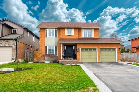221 Homebrook Drive, Hamilton, ON L0R 1W0