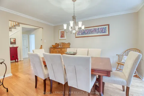 17 Arbuckle Crescent, South of Baseline to Knoxdale, ON K2G 5H1