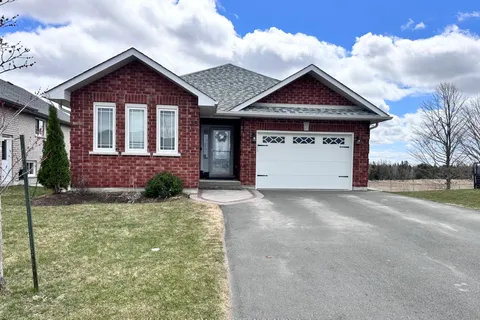 35 Darrell Drain Crescent, Asphodel-Norwood, ON K0L 2V0