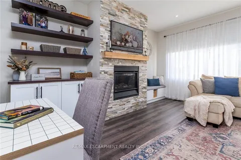 92 Ivy Crescent, Thorold, ON L2V 0J9