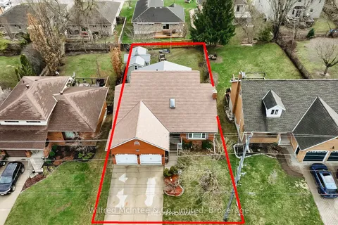689 21st A Avenue, Hanover, ON N4N 3M2