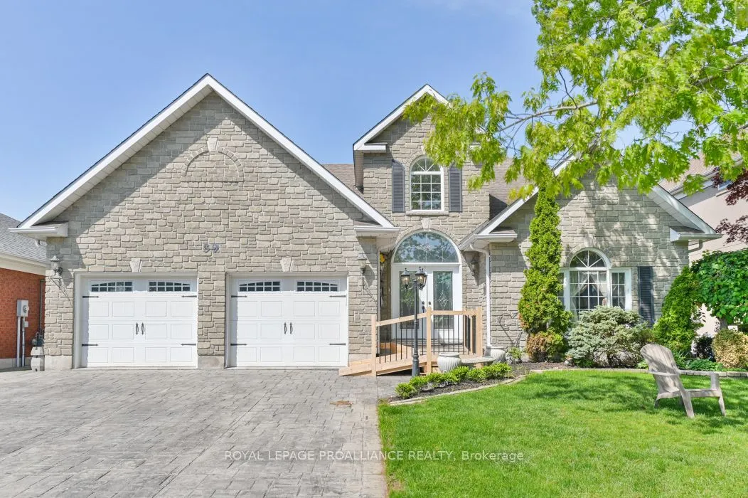 39 Grosvenor Drive, Belleville, ON K8P 5K3