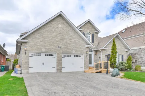 39 Grosvenor Drive, Belleville, ON K8P 5K3