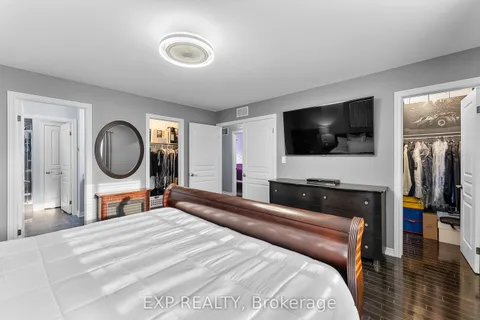 5743 Jake Crescent, Niagara Falls, ON L2H 0G3