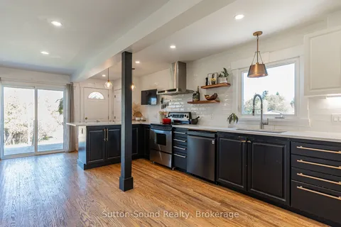 146 Sunset Boulevard, Georgian Bluffs, ON N0H 2T0