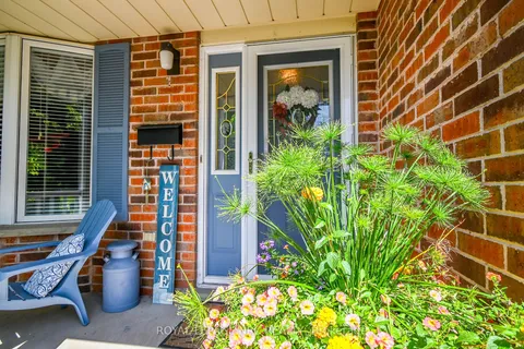 31 Rollins Drive, Welland, ON L3C 6Z8