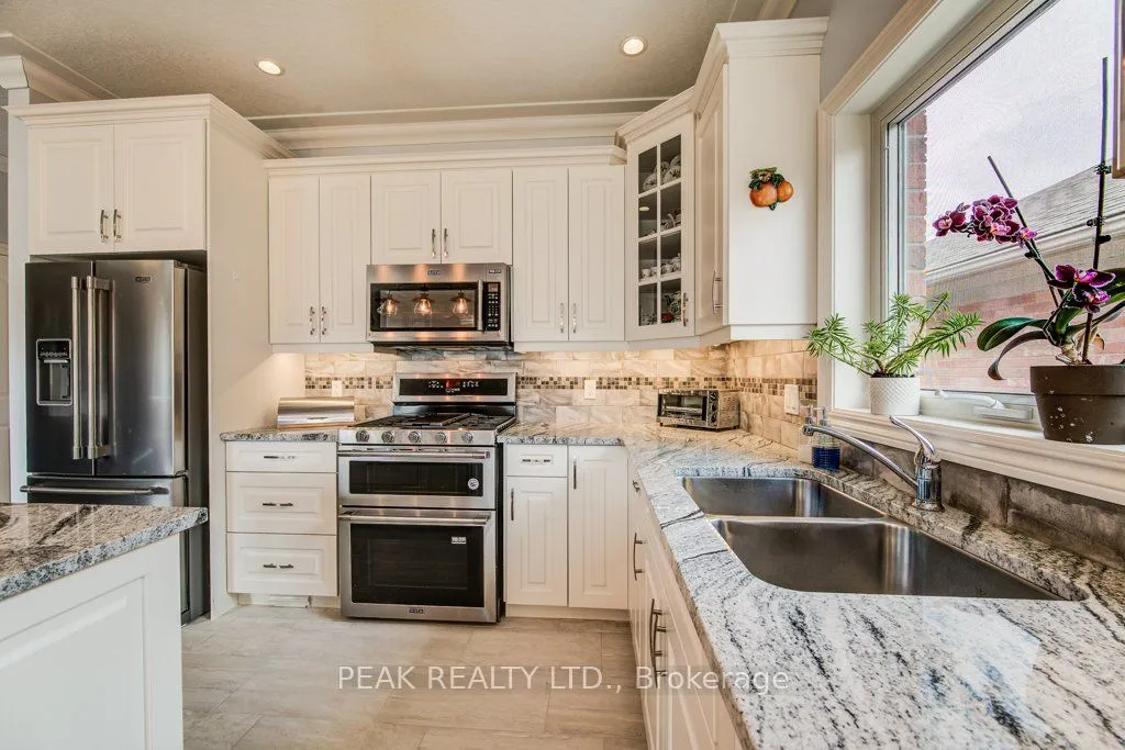 6 Brown Street, Minto, ON N0G 1M0