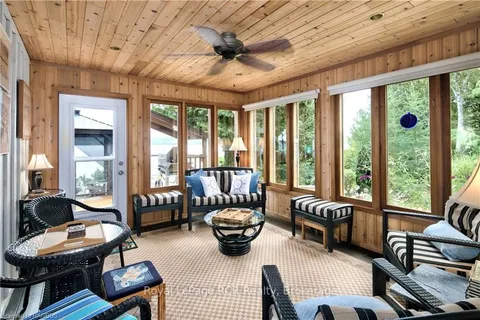 2 1st Avenue, South Bruce Peninsula, ON N0H 2T0