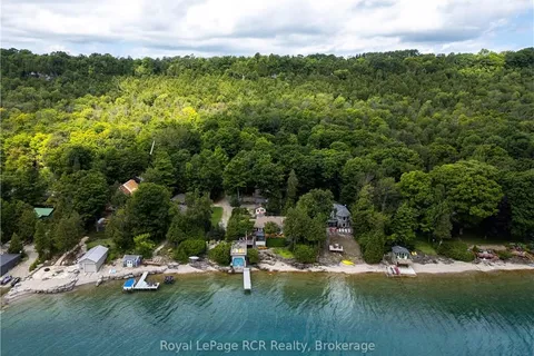2 1st Avenue, South Bruce Peninsula, ON N0H 2T0