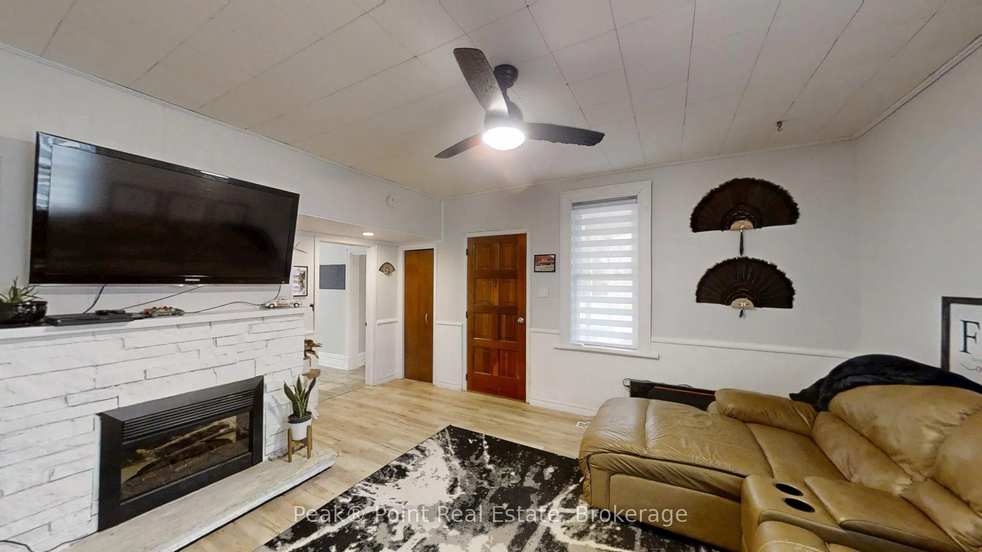 24 QUEEN Street, South Bruce Peninsula, ON N0H 1P0