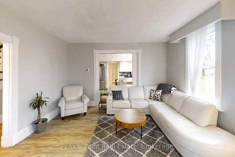 24 QUEEN Street, South Bruce Peninsula, ON N0H 1P0