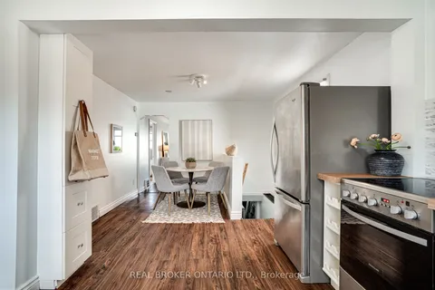 77 East 24th Street, Hamilton, ON L8V 2X9
