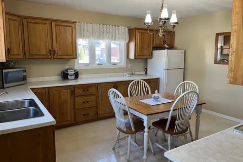 614 Montcalm Street, Hawkesbury, ON K6A 1V3