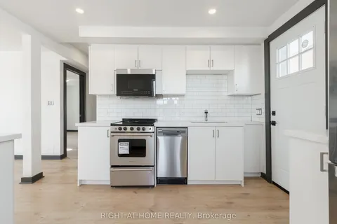 32 Britannia Avenue, Hamilton, ON L8H 1W4