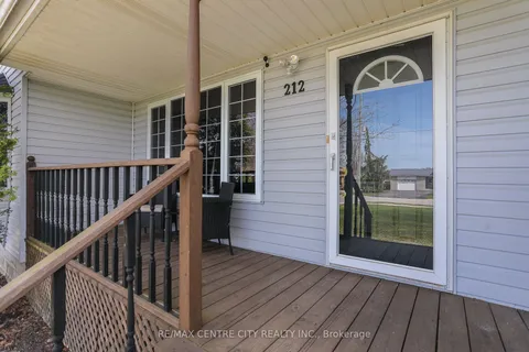 212 QUEEN Street, West Elgin, ON N0L 2C0