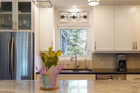 2340 Bentim Road, Strathroy-Caradoc, ON N0M 1W0
