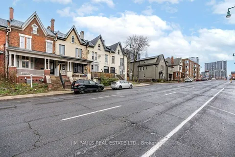 282 Main Street, Hamilton, ON L8P 1J8