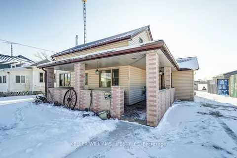 22709 Thames Road, Southwest Middlesex, ON N0L 1A0