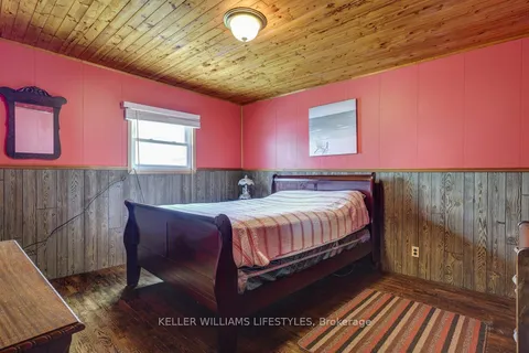 22709 Thames Road, Southwest Middlesex, ON N0L 1A0