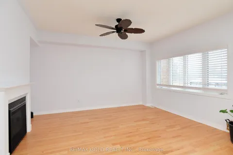 35 Rainey Drive, East Luther Grand Valley, ON L9W 7R5
