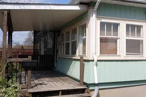 20 Hayes Road, Thorold, ON L2V 1L8