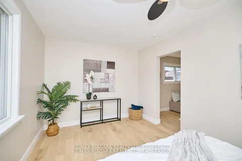 5508 Hillsdale Avenue, Niagara Falls, ON L2G 4T9