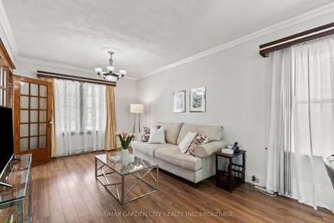 4730 SIXTH Avenue, Niagara Falls, ON L2E 4T7