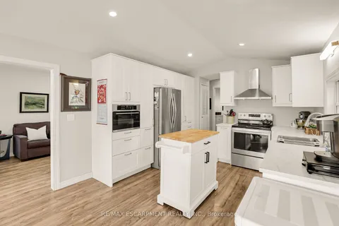 4453 Timothy Lane, Lincoln, ON L3J 0W1