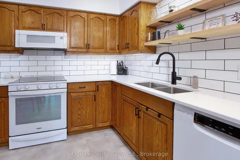 425 Greenwood Drive, Stratford, ON N5A 7S7