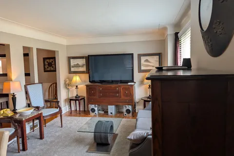 5563 Hillsdale Avenue, Niagara Falls, ON L2G 4T8