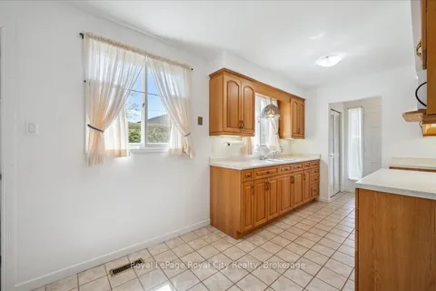 29 Vista Terrace, Guelph, ON N1E 1A2