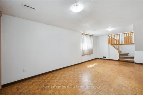 29 Vista Terrace, Guelph, ON N1E 1A2